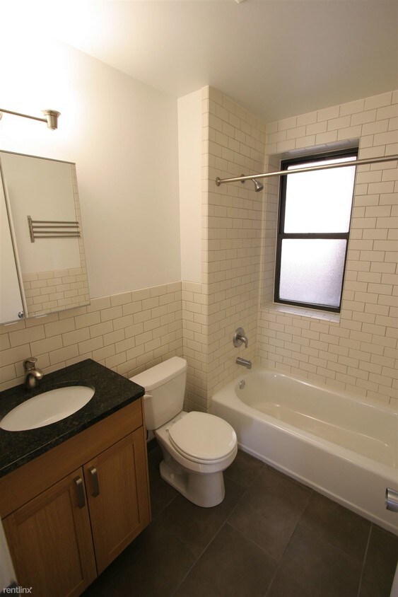Foto principal - 5361 S Cottage Grove Ave