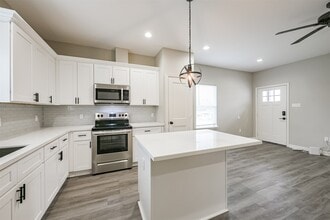 Building Photo - 4405 Mallow St