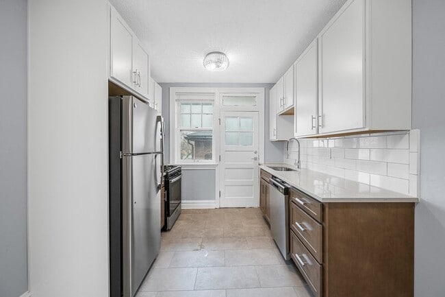 Foto del edificio - 1240-72 Hawthorne Pl