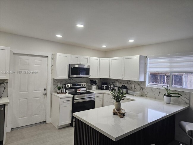 Foto del edificio - 75 SW 18th Ave