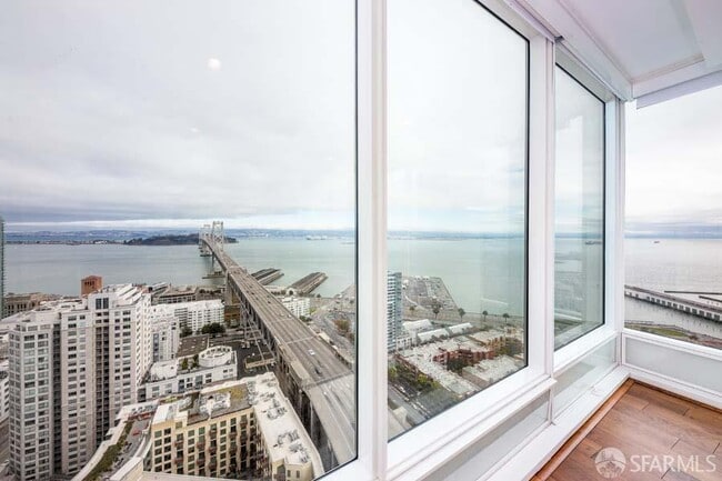 Foto del edificio - 425 1st St