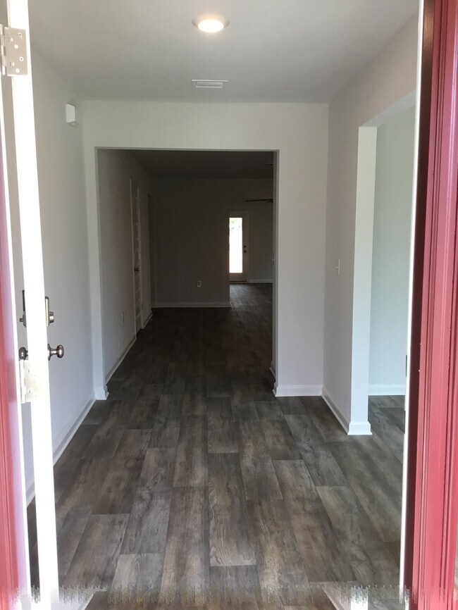 Building Photo - 7416 Oak Lake Blvd