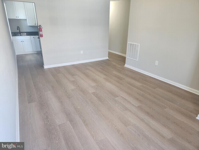 Foto del edificio - 24 N 2nd Avenue Unit 5