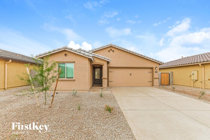 Foto principal - 1051 W 20th St