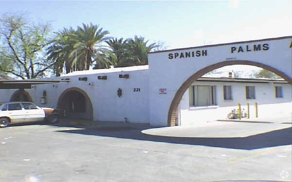 Building Photo - Spanish Palms