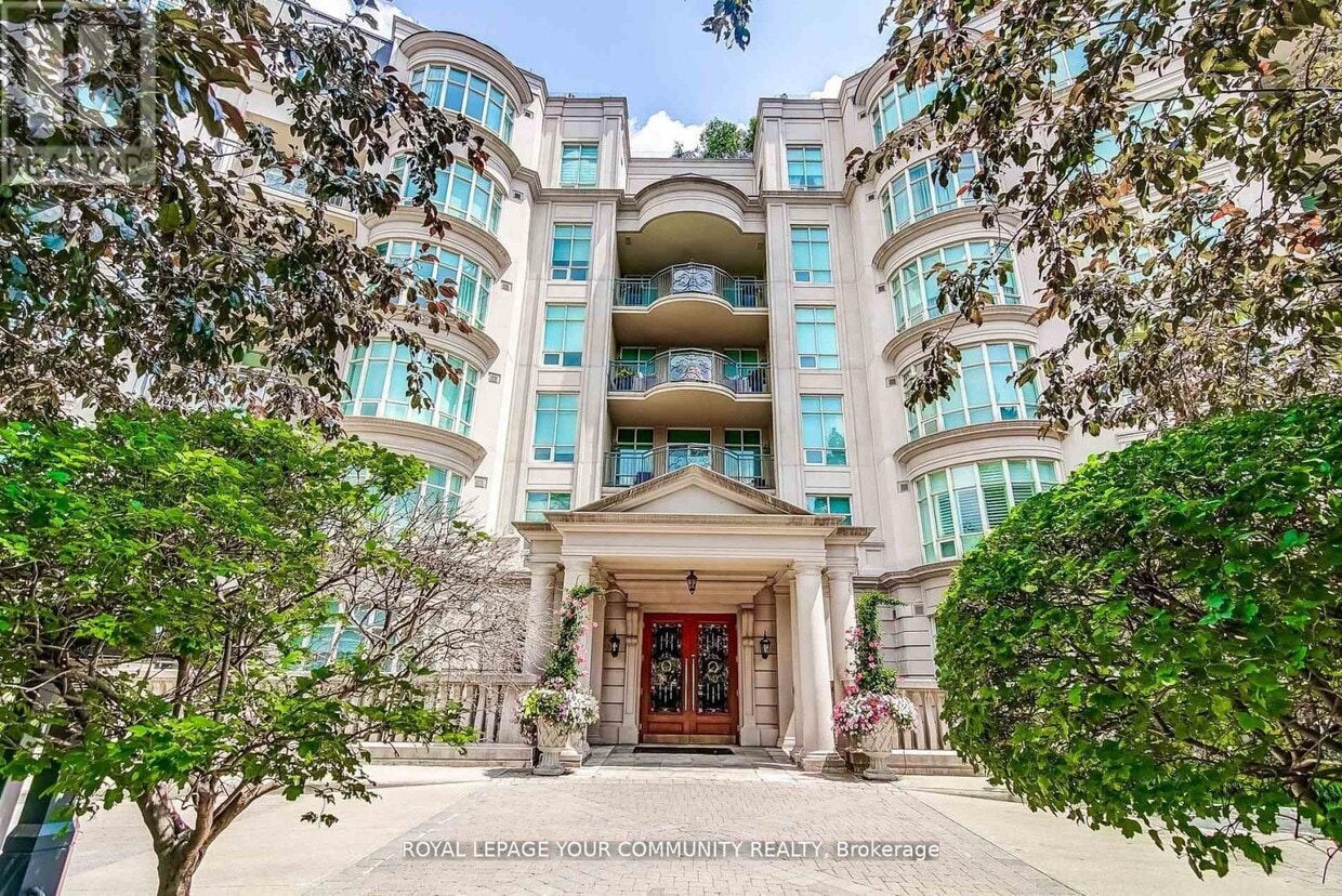 Primary Photo - 7071 Bayview Ave