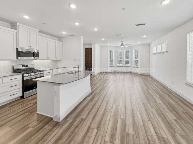 Building Photo - 6064 Silverado Trail