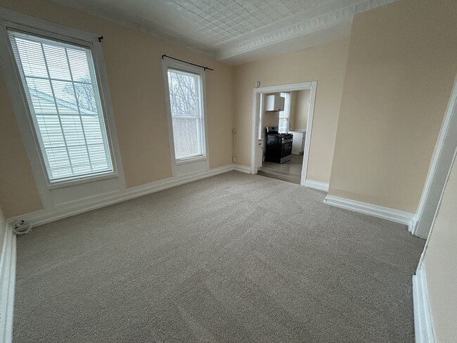 Building Photo - 14 McElwain Ave