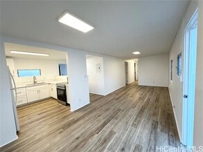 Building Photo - 3228 Monsarrat Ave