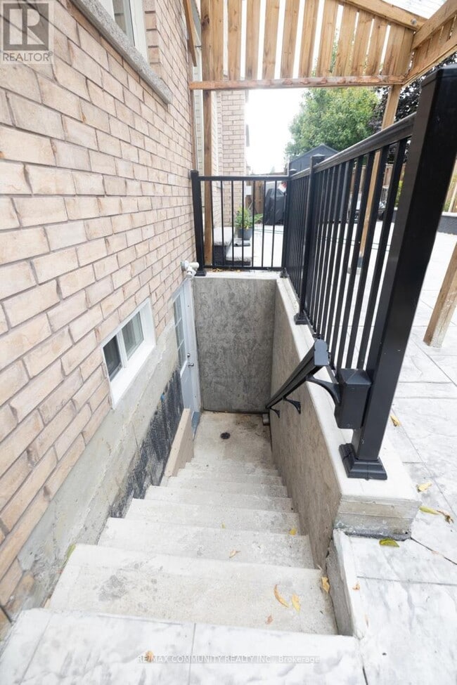 Photo du bâtiment - 481 Fred McLaren Blvd