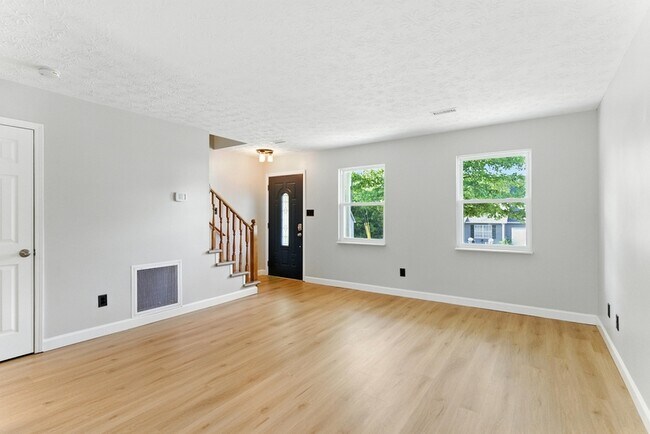 Foto del edificio - 6054 Warrenpark Ln