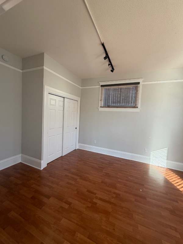 Building Photo - 1703 Bellevue Ave