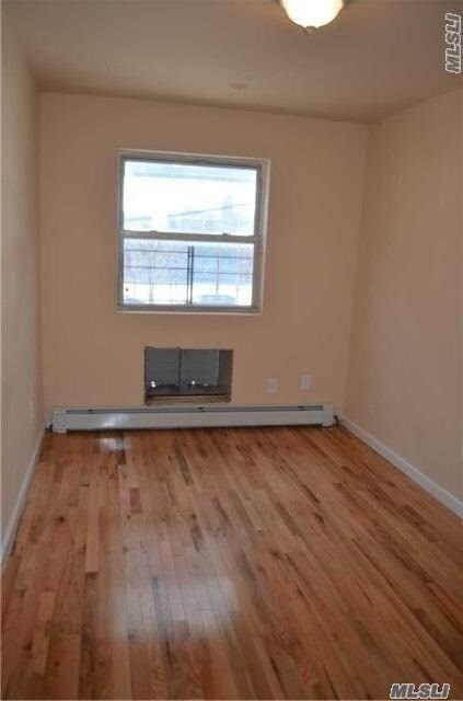 Building Photo - 637 Livonia Ave