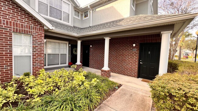 Foto del edificio - Cozy 1/1 Condo in Gated Community!!!