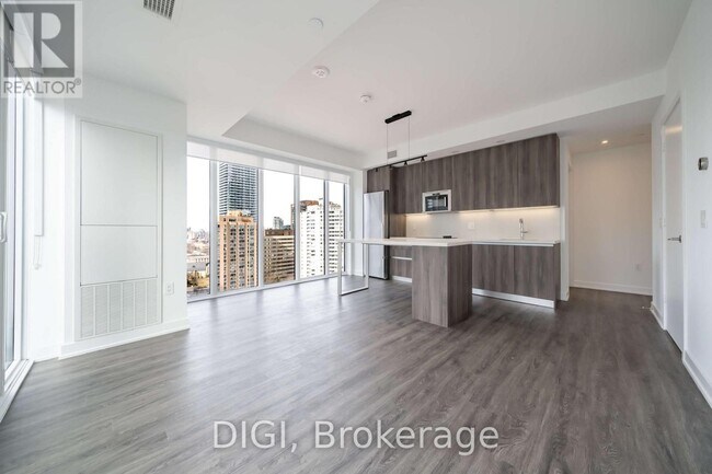 Building Photo - 8 Gloucester St