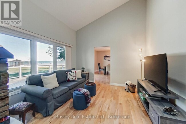 Photo du bâtiment - 108 Bartlett Blvd