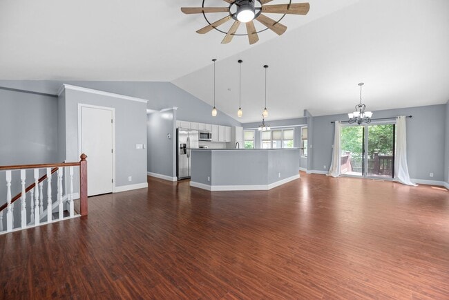 Building Photo - Beautiful 5 bedroom home in Andover School...