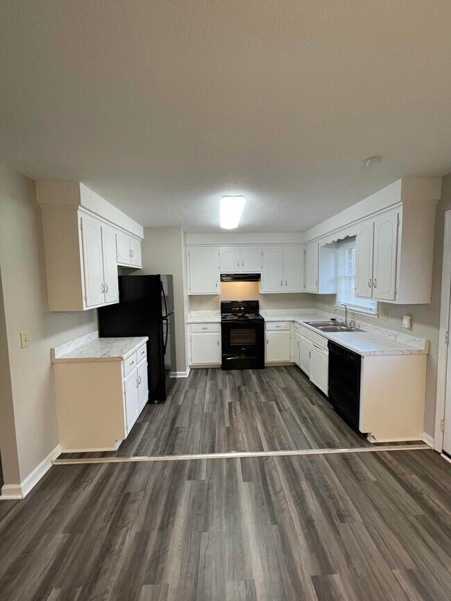 Foto del edificio - 1005 Peachers Mill Rd