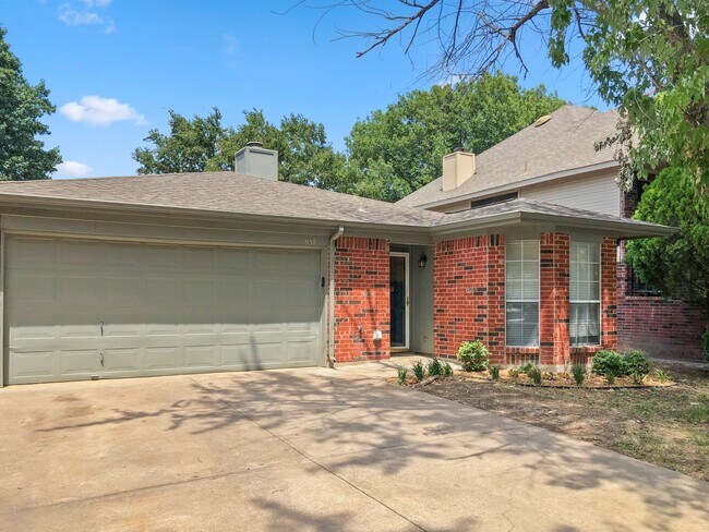 Foto del edificio - 3 Bed 2 Bath Home in Arlington TX