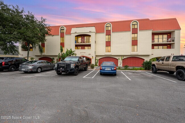 Building Photo - 525 Indian River Ave