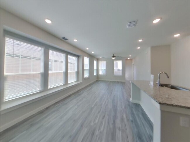 Foto del edificio - 1629 Palo Verde Wy