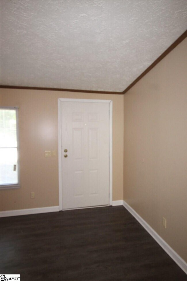 Building Photo - 136 Fieldmont Cir