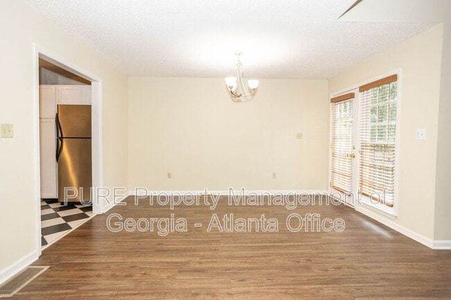 Building Photo - 1697 Paddlewheel Dr NE