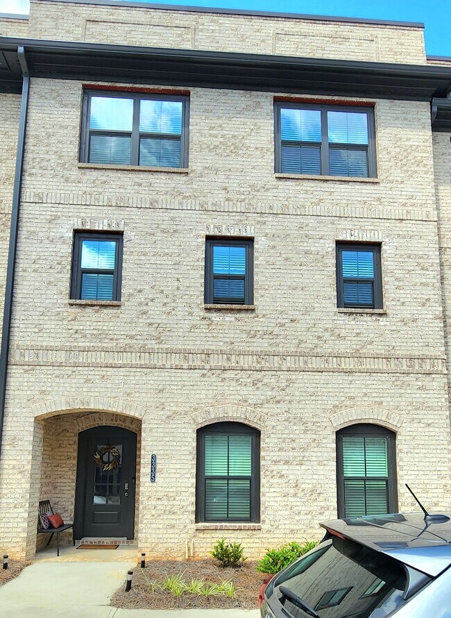 Building Photo - 3335 Baneberry Trl