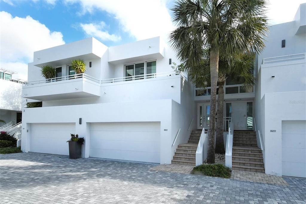 Foto principal - 922 Blvd of the Arts