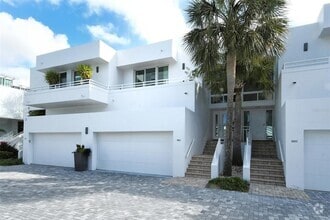 Building Photo - 922 Blvd of the Arts