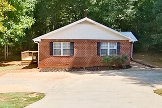 Building Photo - 100 Beaver Pointe Dr