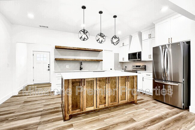 Foto del edificio - 432 Bentwood Dr