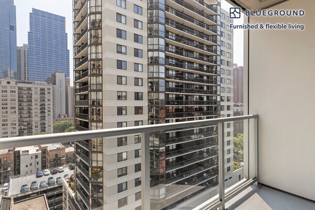 Foto del edificio - 2 W Delaware Pl