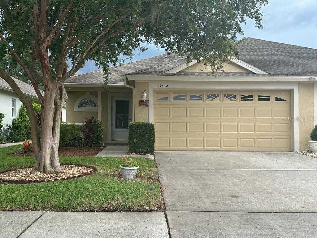 Foto principal - 19432 Haskell Pl