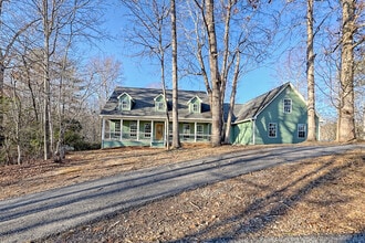Building Photo - 150 Blue Jay Rd