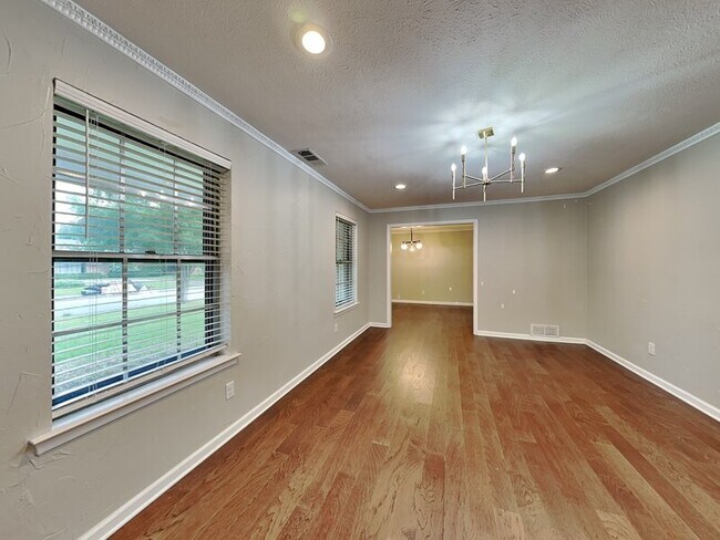 Foto del edificio - 3171 Timberview Rd