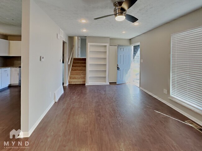 Foto del edificio - 1349 Westshire Rd