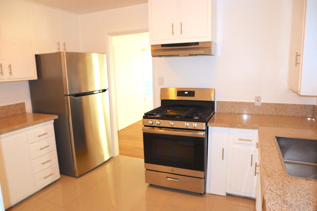 Updated Kitchen with newer appliances - 12074 Juniette St