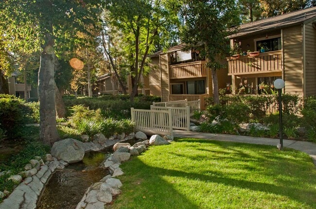 Interior Photo - River Oaks Apartments