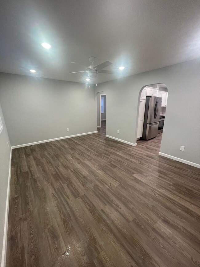 Building Photo - Stunning Newly Remodeled Two Bedroom Home ...