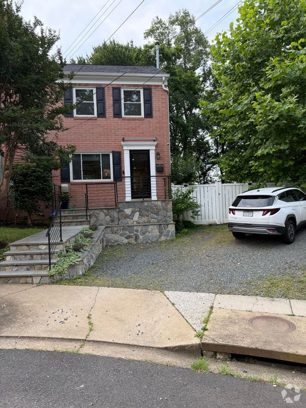 Building Photo - 4814 20th Pl N
