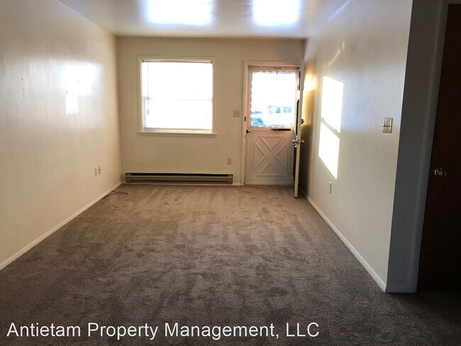 Building Photo - 320 S Mont Valla Ave
