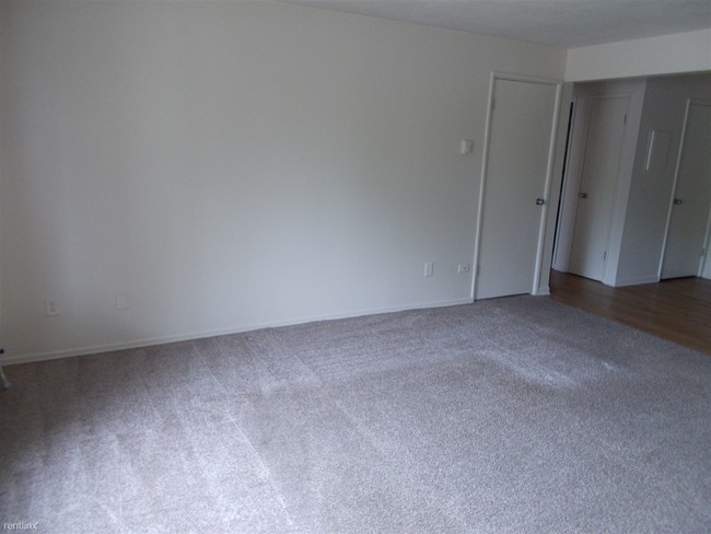 Foto del edificio - 18521 Wildwood Ave