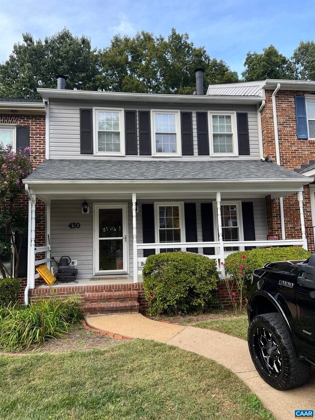 Primary Photo - 430 Wynridge Dr