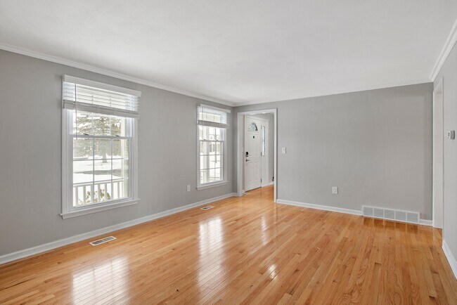 Foto del edificio - 8244 Daisy Field Path