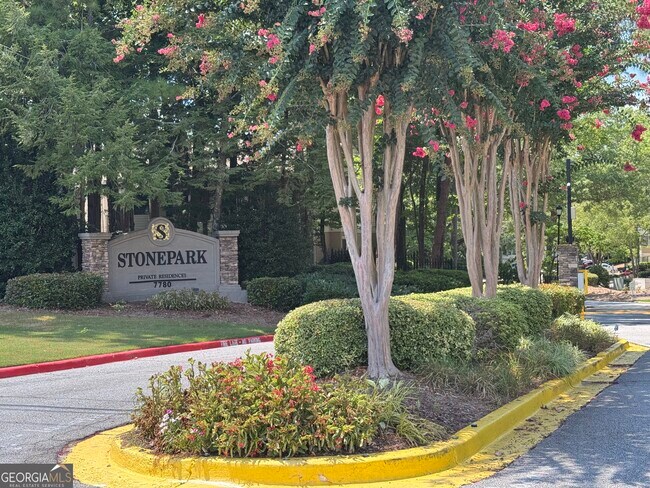 Building Photo - 5005 Wingate Way