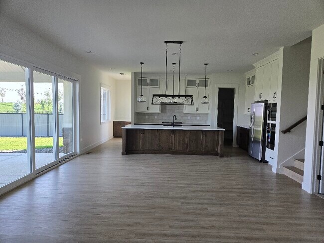 Building Photo - 5630 W Polecat Dr