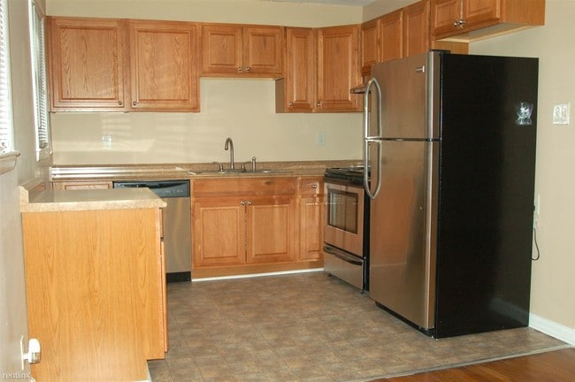 Foto del edificio - 4 br, 2 bath House - 6064 Carriage Court