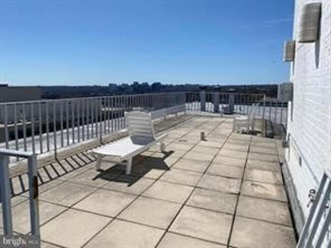 Photo - Kalorama Neighborhood Studio Apartment for Rent W/Stacked Washer & Dryer In Unit, Bike Storage, &...