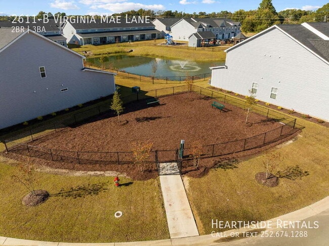Building Photo - 2611-B Virginia Mae Lane-